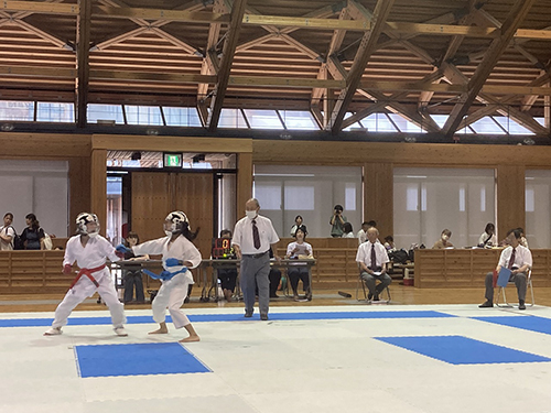 賢友流空手道真誠館競技大会・組手①