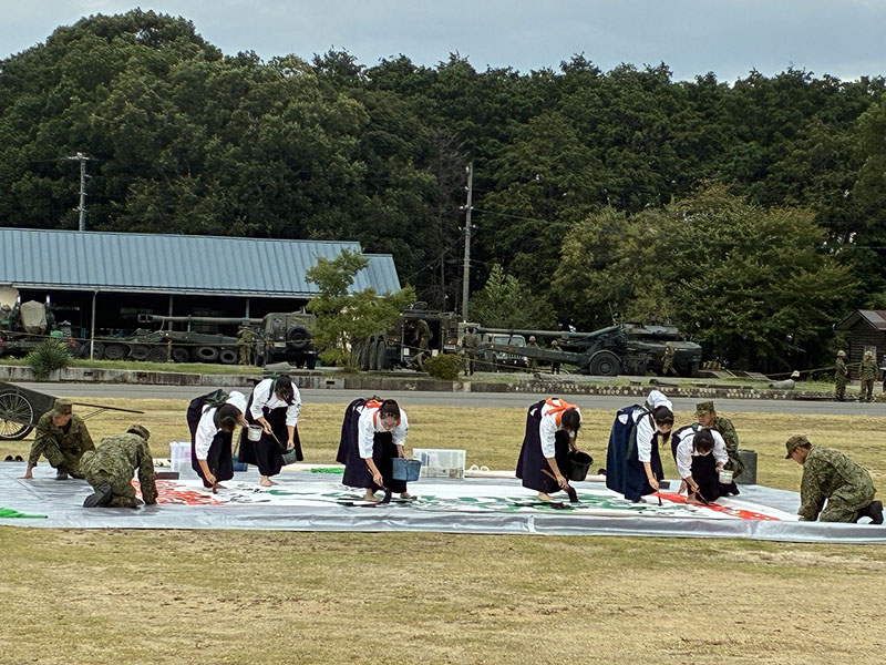 陸上自衛隊松山駐屯地創立７０周年記念行事書道パフォーマンス③