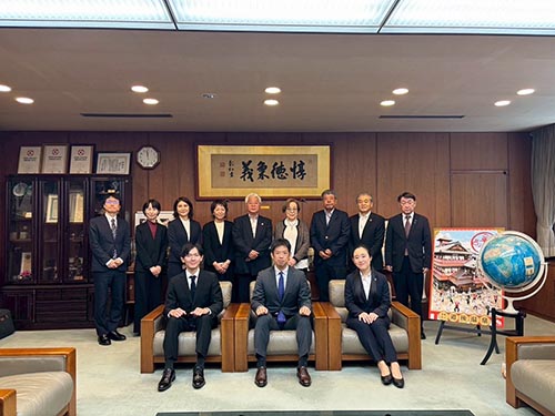 青年海外協力隊松山市表敬③