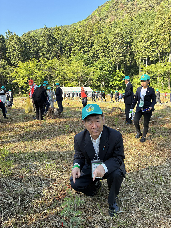 全国植樹祭「杉植樹」②